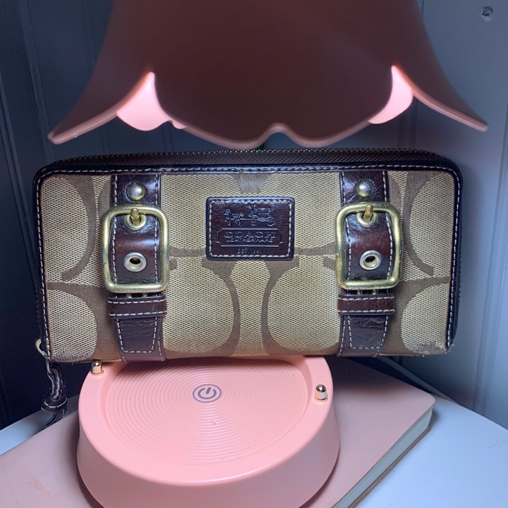 Coach wallet